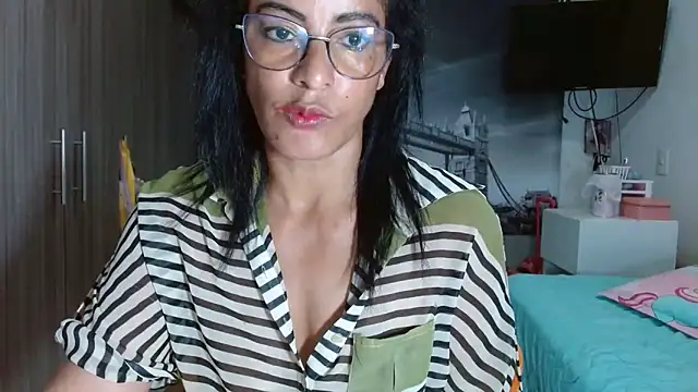 kateleyagrey online show from 01/25/25, 01:54