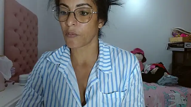 kateleyagrey online show from 03/22/25, 12:46