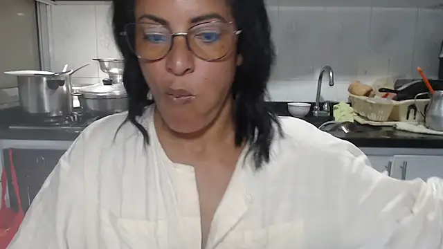 kateleyagrey online show from 11/20/25, 08:42