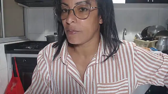 kateleyagrey online show from 10/17/25, 07:48