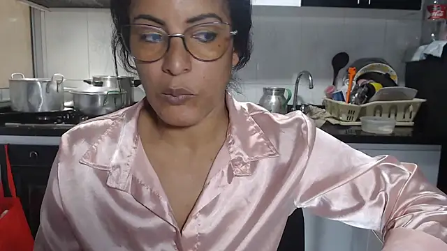 kateleyagrey online show from 09/30/25, 06:47