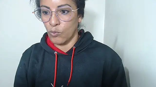 Snapshot of kateleyagrey chatting on 07/12/26, 01:34 kateleyagrey online show from 07/12/26, 01:34