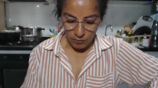 kateleyagrey online show from 02/02/26, 09:14