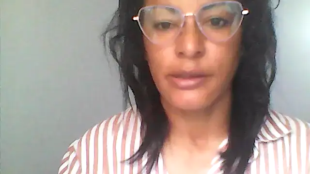 Snapshot of kateleyagrey chatting on 07/19/26, 02:03 kateleyagrey online show from 07/19/26, 02:03