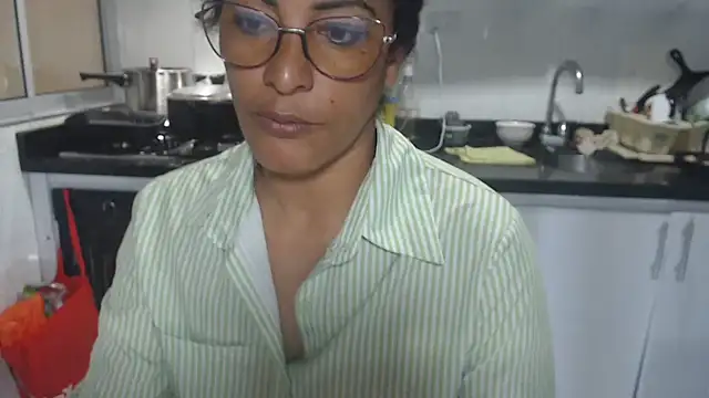 kateleyagrey online show from 11/01/25, 07:41