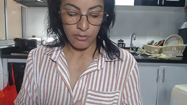 kateleyagrey online show from 10/03/25, 06:31