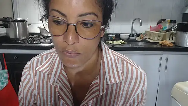 kateleyagrey online show from 10/30/25, 10:28