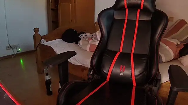 KmlBI26 online show from 10/30/25, 07:17