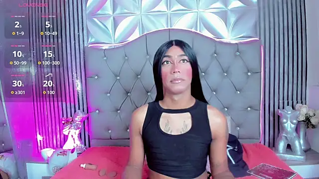 Snapshot of Lucia-sex chatting on 05/23/26, 07:46 Lucia-sex online show from 05/23/26, 07:46