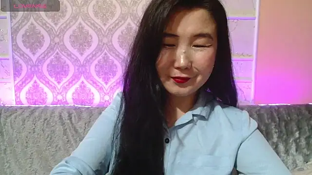 Snapshot of Bet_Lu chatting on 03/18/25, 03:22 Bet Lu online show from 03/18/25, 03:22