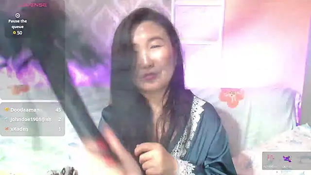 Snapshot of Bet_Lu chatting on 03/16/25, 05:28 Bet Lu online show from 03/16/25, 05:28