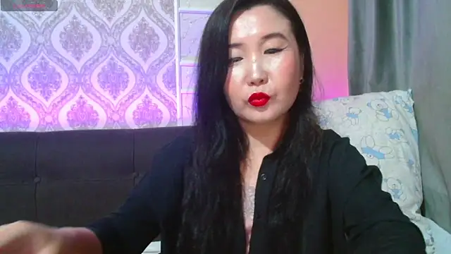 Snapshot of Bet_Lu chatting on 03/07/25, 05:28 Bet Lu online show from 03/07/25, 05:28