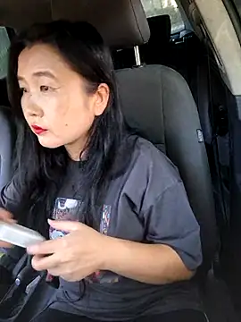 Snapshot of Bet_Lu chatting on 09/12/25, 10:26 Bet Lu online show from 09/12/25, 10:26