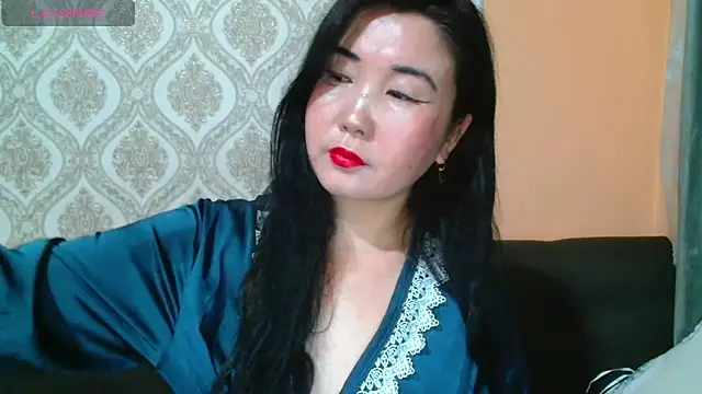 Snapshot of Bet_Lu chatting on 02/17/25, 03:15 Bet Lu online show from 02/17/25, 03:15