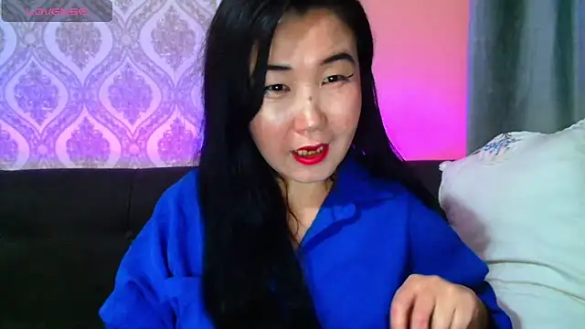 Snapshot of Bet_Lu chatting on 02/14/25, 02:54 Bet Lu online show from 02/14/25, 02:54