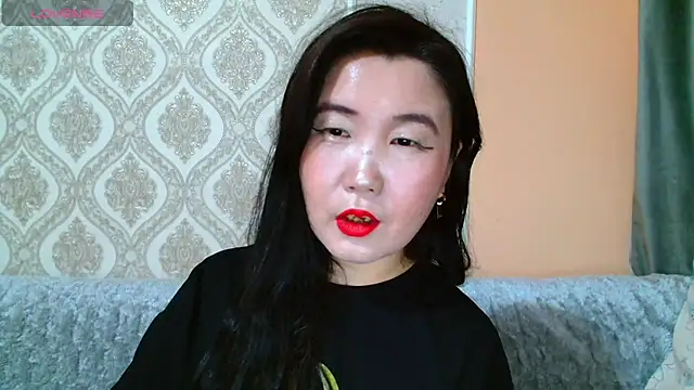 Snapshot of Bet_Lu chatting on 03/22/25, 05:28 Bet Lu online show from 03/22/25, 05:28