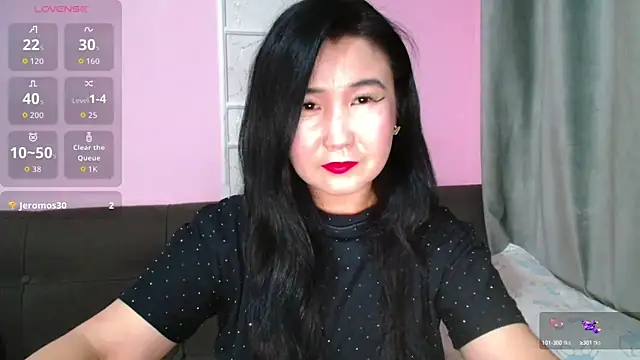 Snapshot of Bet_Lu chatting on 10/19/25, 10:12 Bet Lu online show from 10/19/25, 10:12