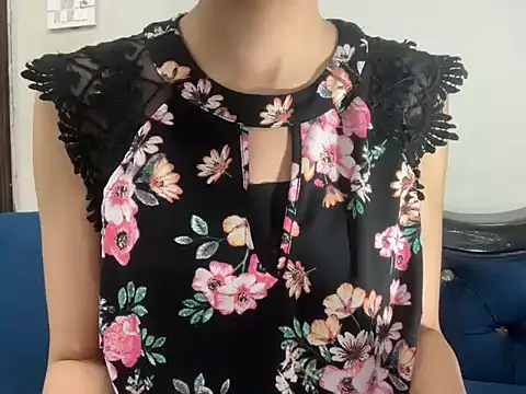 Minal 07 online show from 03/31/26, 05:48