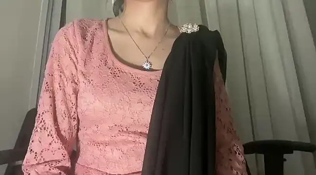 Minal 07 online show from 12/19/24, 04:57