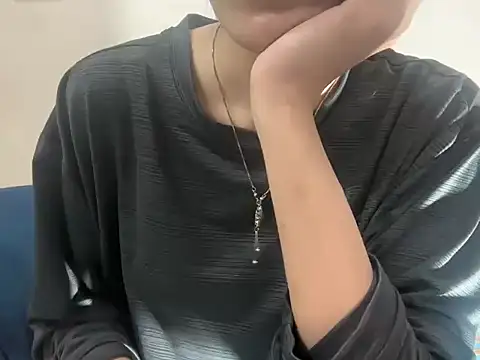 Minal 07 online show from 04/19/26, 04:52