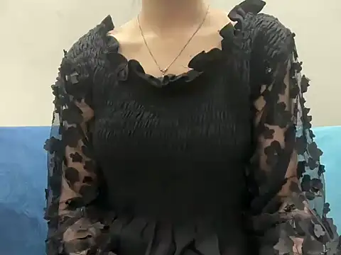 Minal 07 online show from 11/25/25, 03:56