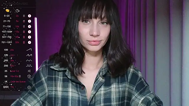 Alice Wonders online show from 10/13/25, 07:59