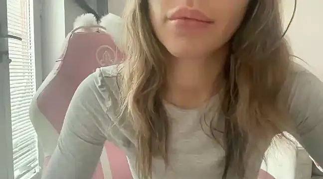 Snapshot of Lillymariee chatting on 02/17/25, 10:40 Lillymariee online show from 02/17/25, 10:40