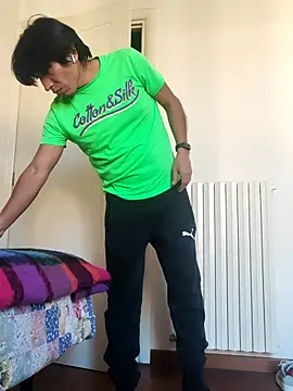 Snapshot of PepeCharlie27 chatting on 02/21/26, 02:19 PepeCharlie27 online show from 02/21/26, 02:19