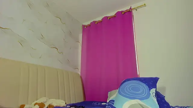 Hot Brunette34 online show from 10/01/25, 09:07