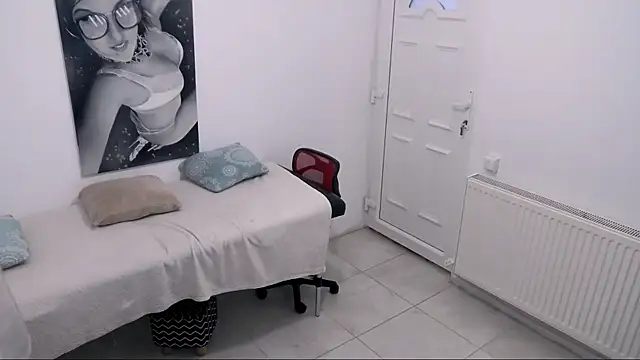 TinaMaay online show from 01/24/25, 08:02