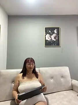 Snapshot of Savvanahh chatting on 11/05/25, 11:24 Savvanahh online show from 11/05/25, 11:24