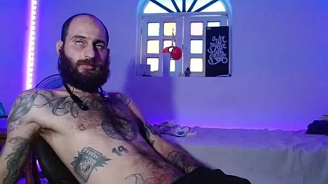 Snapshot of Tatted21xxx chatting on 10/08/25, 06:52 Tatted21xxx online show from 10/08/25, 06:52