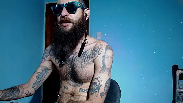 Snapshot of Tatted21xxx chatting on 03/12/25, 06:43 Tatted21xxx online show from 03/12/25, 06:43