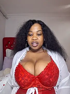Snapshot of BoobQueenxx chatting on 06/07/26, 02:39 BoobQueenxx online show from 06/07/26, 02:39