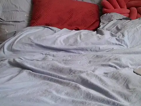 RealLittleRedRidingHood online show from 04/13/26, 02:21