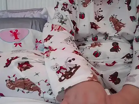 RealLittleRedRidingHood online show from 11/12/25, 01:59