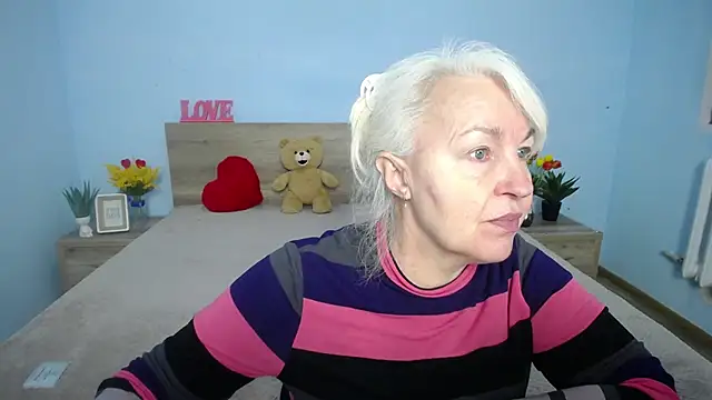 Snapshot of BlondyLeeBest chatting on 03/09/25, 07:26 BlondyLeeBest online show from 03/09/25, 07:26