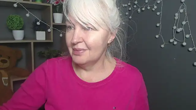 Snapshot of BlondyLeeBest chatting on 02/08/26, 07:22 BlondyLeeBest online show from 02/08/26, 07:22