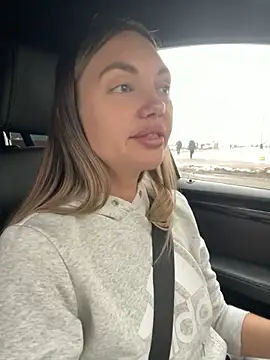 Snapshot of AngelinaMoore chatting on 03/02/25, 08:16 AngelinaMoore online show from 03/02/25, 08:16