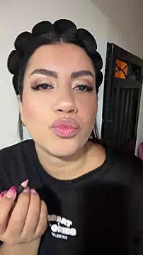 ImjustMia online show from 05/06/26, 03:21