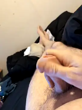 Snapshot of CagedMnky chatting on 02/18/25, 09:54 CagedMnky online show from 02/18/25, 09:54