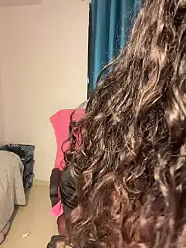 Snapshot of Indian-Squirt chatting on 03/18/26, 01:57 Indian-Squirt online show from 03/18/26, 01:57