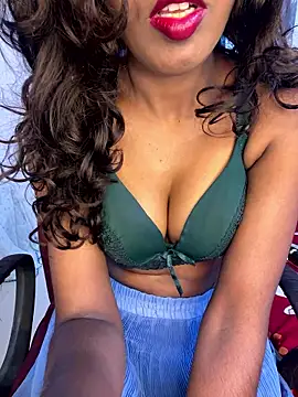 Snapshot of Indian-Squirt chatting on 01/09/26, 04:41 Indian-Squirt online show from 01/09/26, 04:41