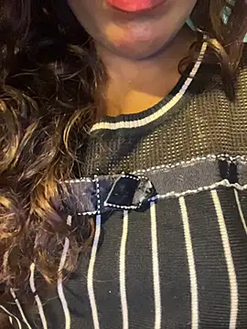 Snapshot of Indian-Squirt chatting on 03/16/26, 05:48 Indian-Squirt online show from 03/16/26, 05:48