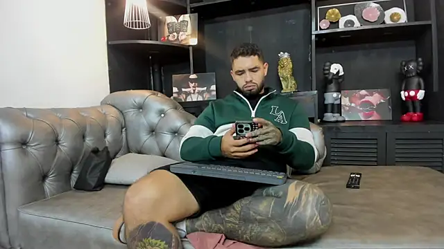 matteosantos online show from 10/19/25, 11:02