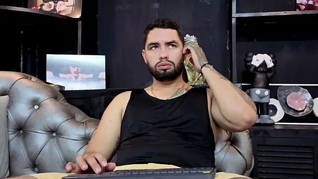 matteosantos online show from 10/10/25, 12:39