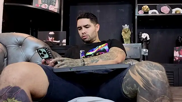 matteosantos online show from 10/28/25, 11:53