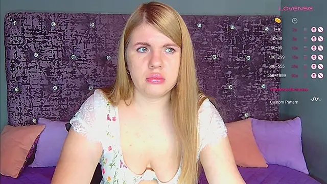 NoraBigAss online show from 12/01/25, 01:28