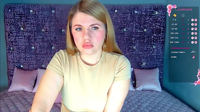 NoraBigAss online show from 02/09/26, 12:30