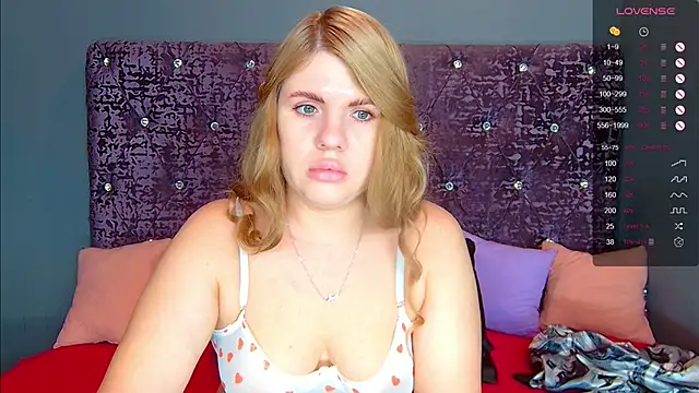 NoraBigAss online show from 10/22/25, 12:10